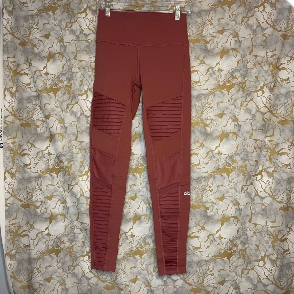 ALO Yoga Women’s Size Medium Pull On Moto Style Leggings Pink